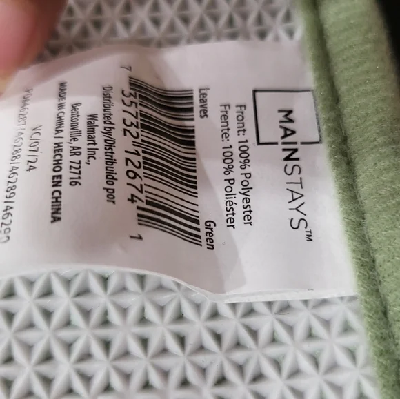 15pc Shower Curtain & Bathroom Accessory Set, Green & White - Picture 9 of 13